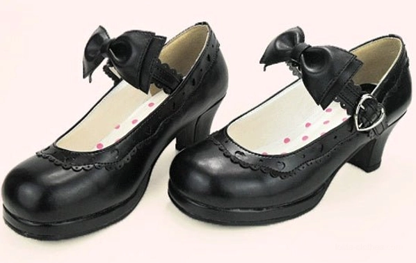 Lolita mary jane shoes detachable bow feature showing bow removed and attached styling options