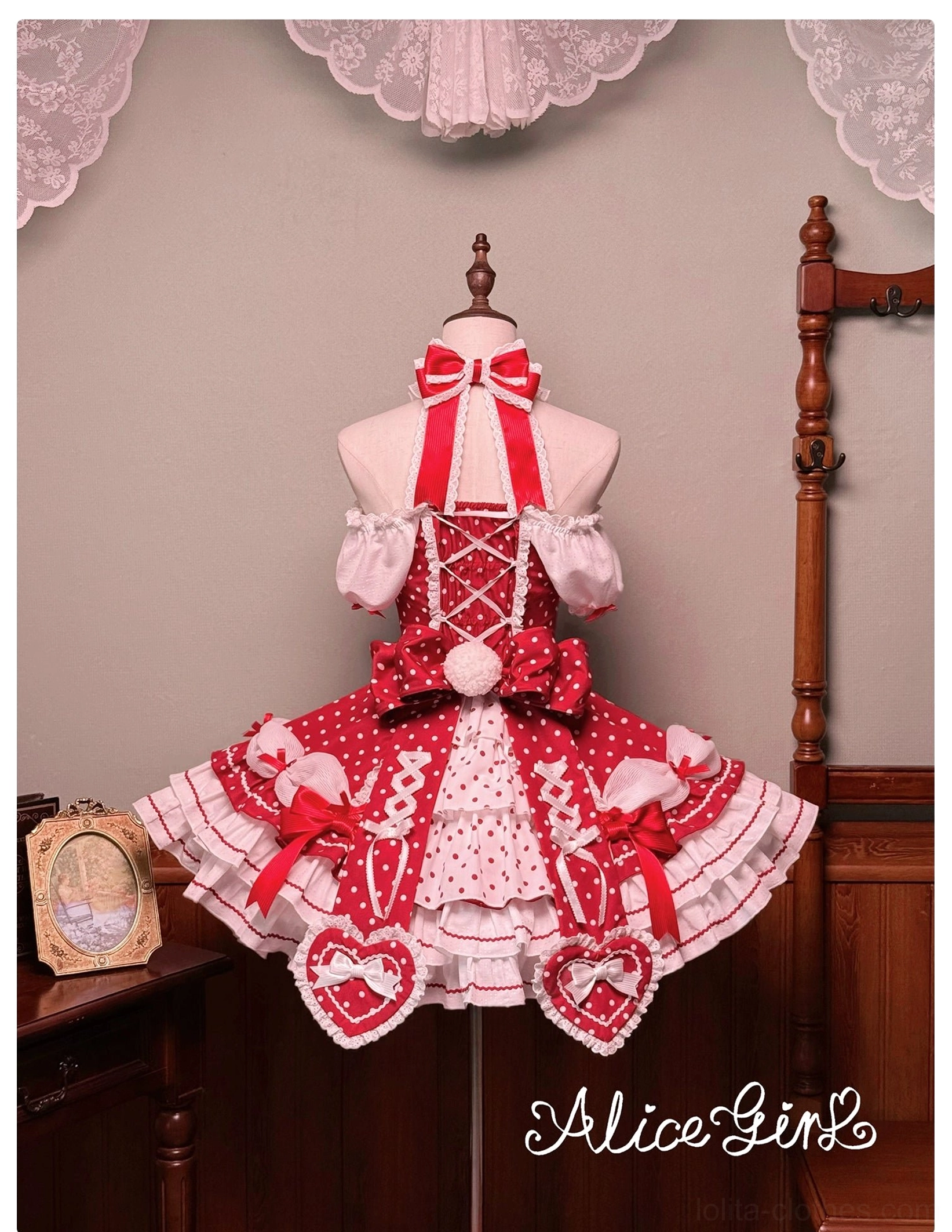 Lolita OP dress afternoon tea party coordinate showing complete outfit for lolita social event
