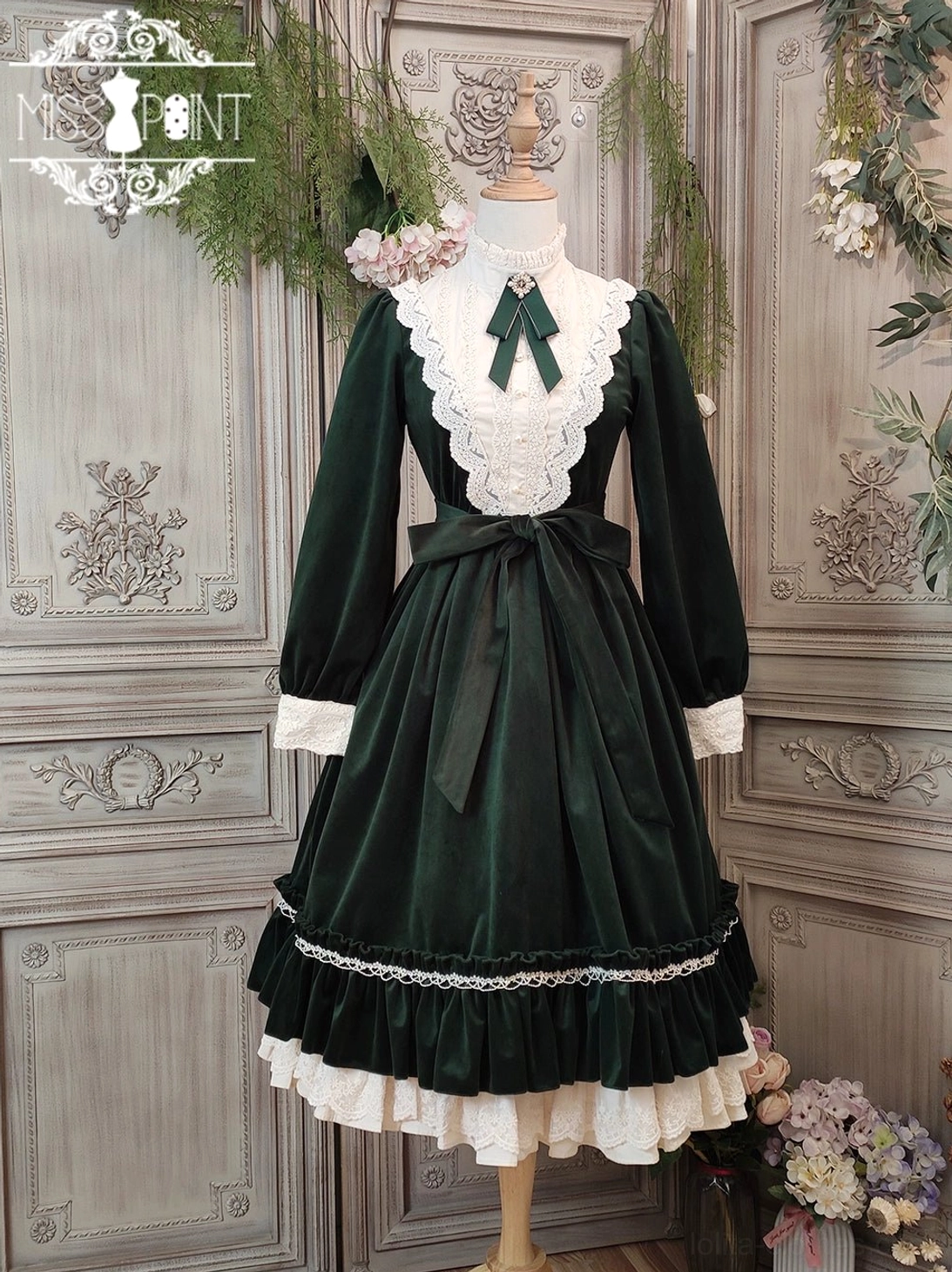 Vintage lolita one-piece dress dark green full-body standing front model green color display