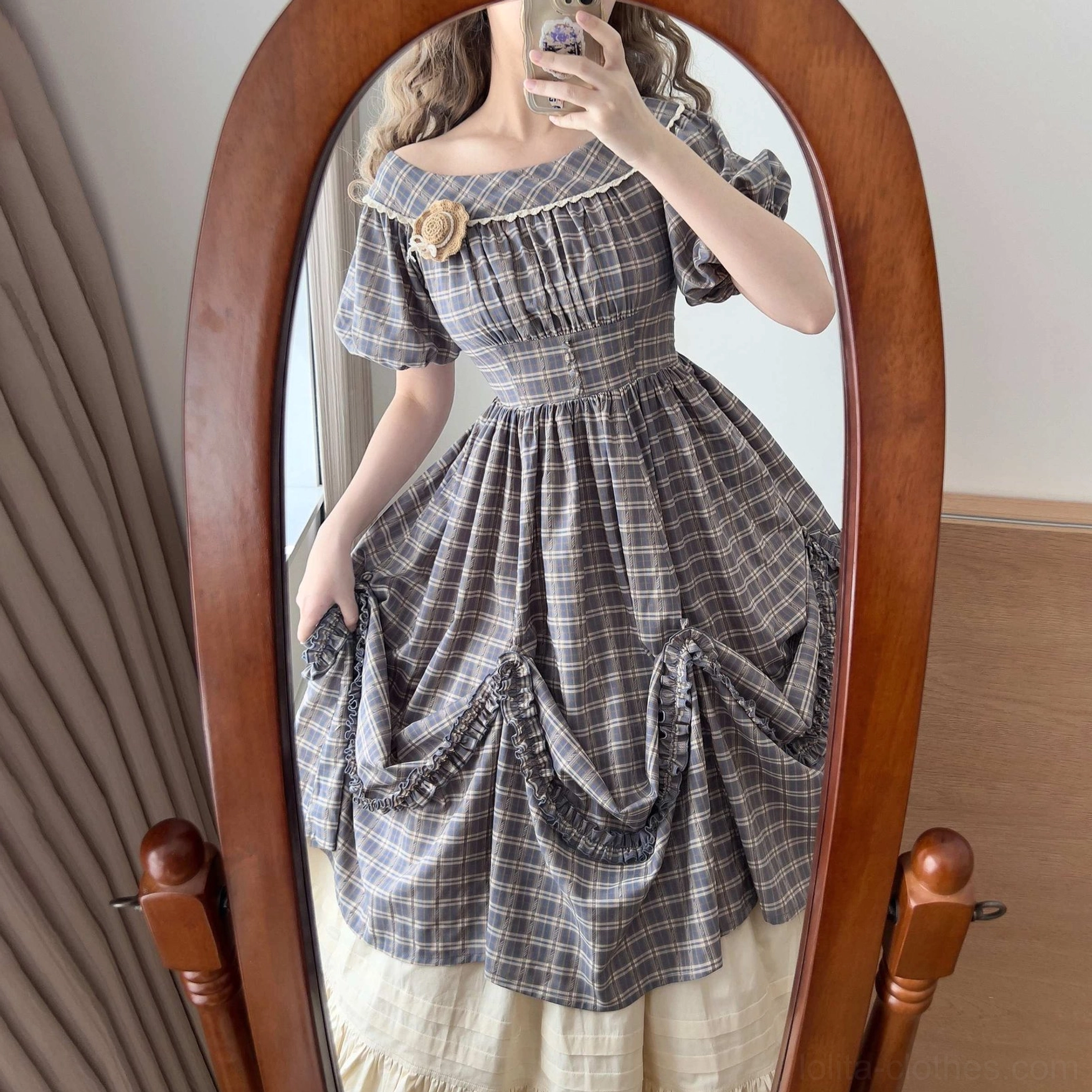 Plaid Lolita OP dress color accuracy shot showing true plaid pattern blue-brown tones