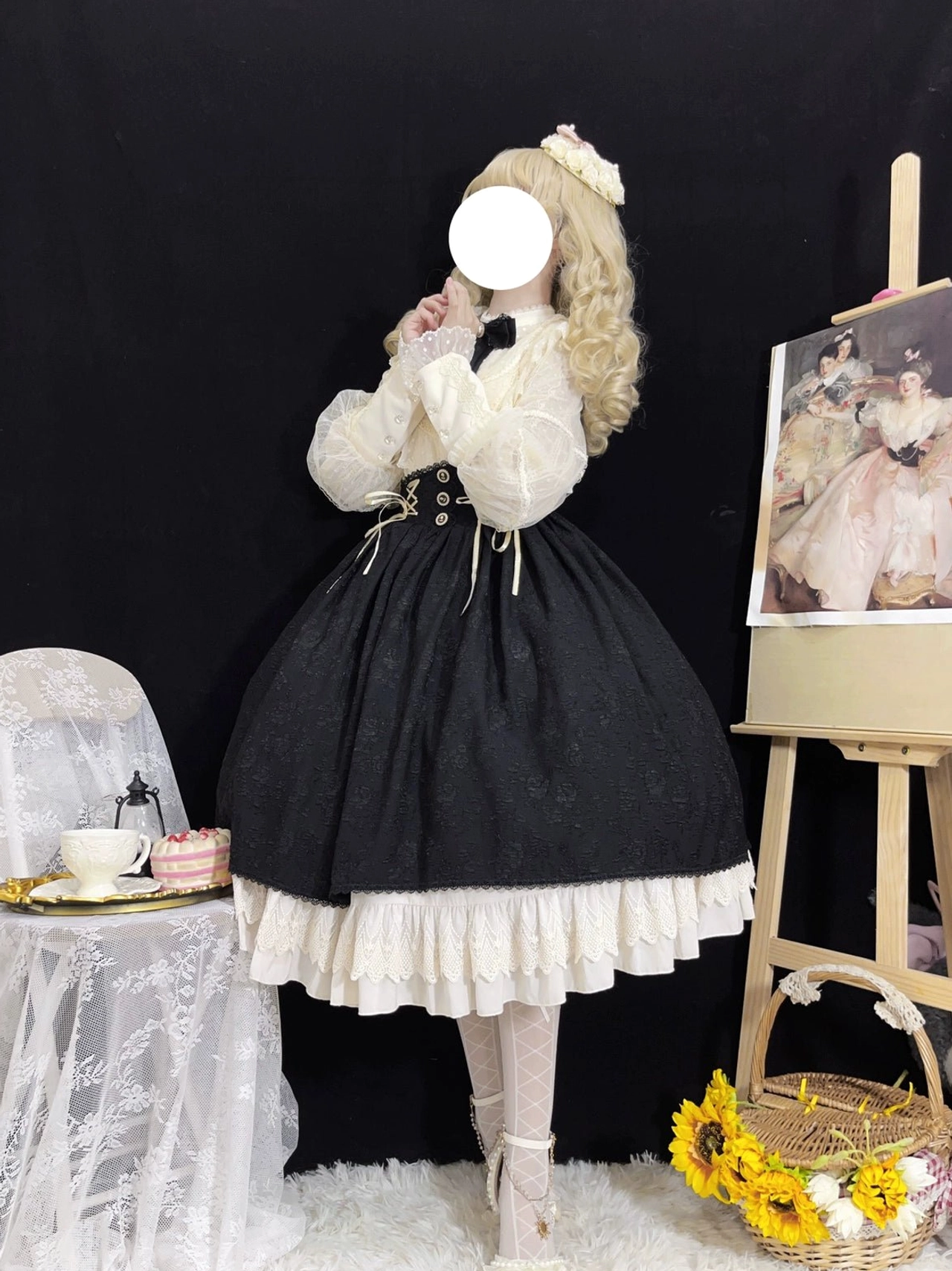 Heart of the Rose Lolita two-piece outfit side view ruffled sheer long sleeves black bow necktie decorative buttons waistband court-style design