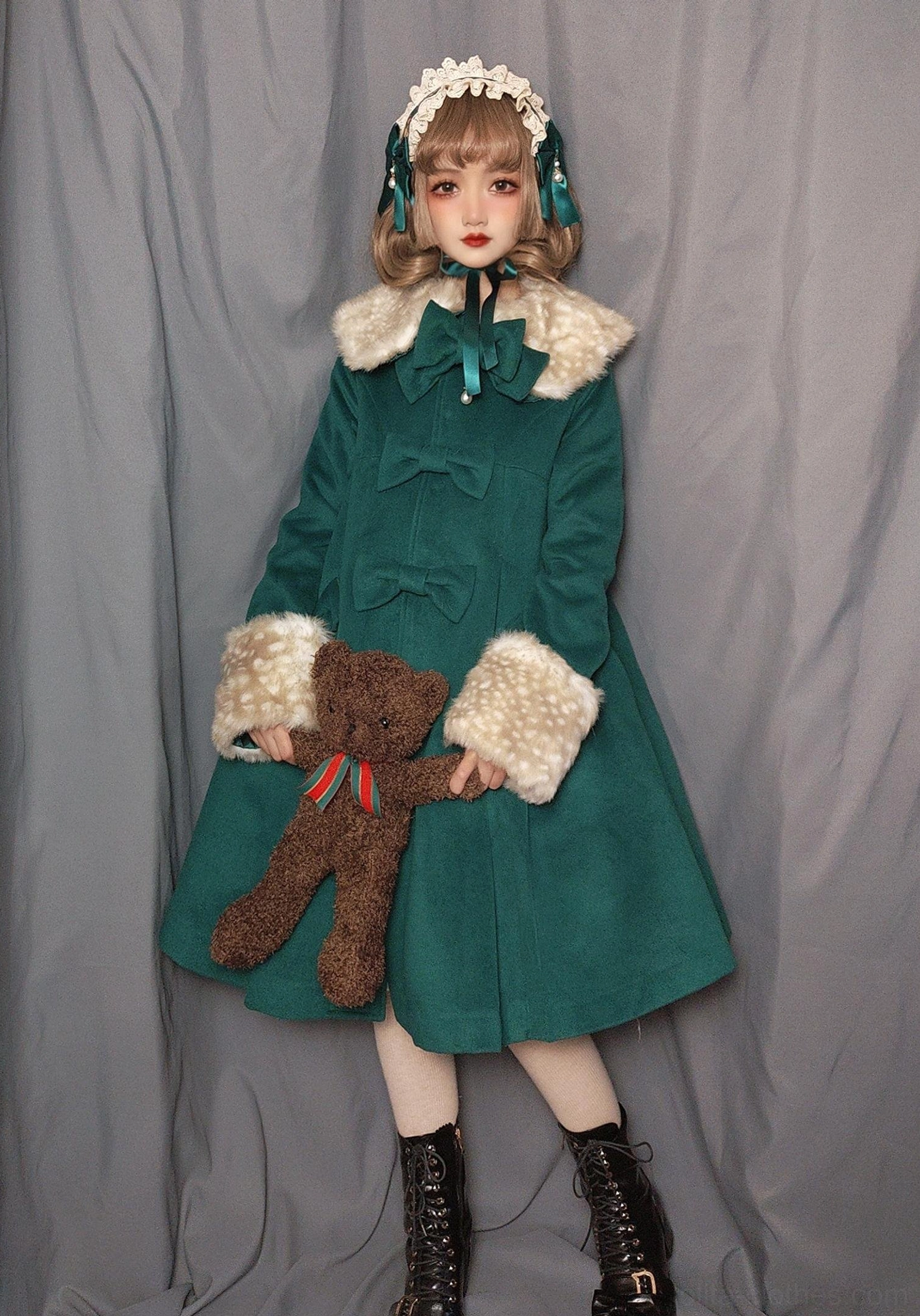 Lolita overcoat chest bow decoration design element signature aesthetic gothic classical