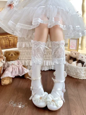 Minimalist white lolita socks with refined lace top edge and no bow decoration, paired with white tulle skirt and coordinating white bow Mary Jane shoes