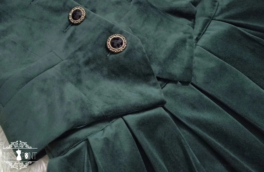 Lolita velvet waistcoat flat-lay showing size measurements and construction quality