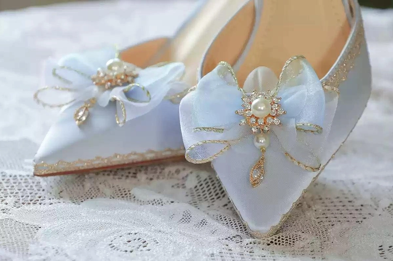 Lolita wedding heels size guide EU 36-40 US sizing UK sizing foot length measurements pointed toe elegant bridal