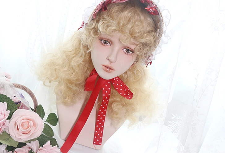 Lolita wig styling guide showcasing different hair arrangements and decorative bonnet coordination options