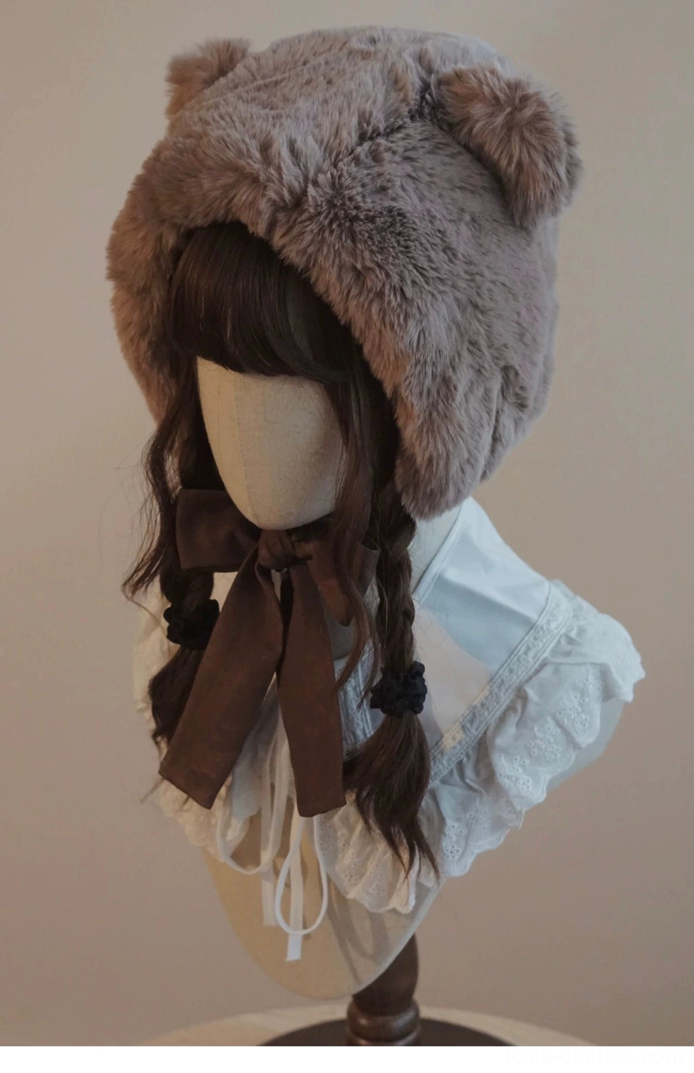 Lolita winter headwear bear ear hooded hat and landlord beanie style comparison guide