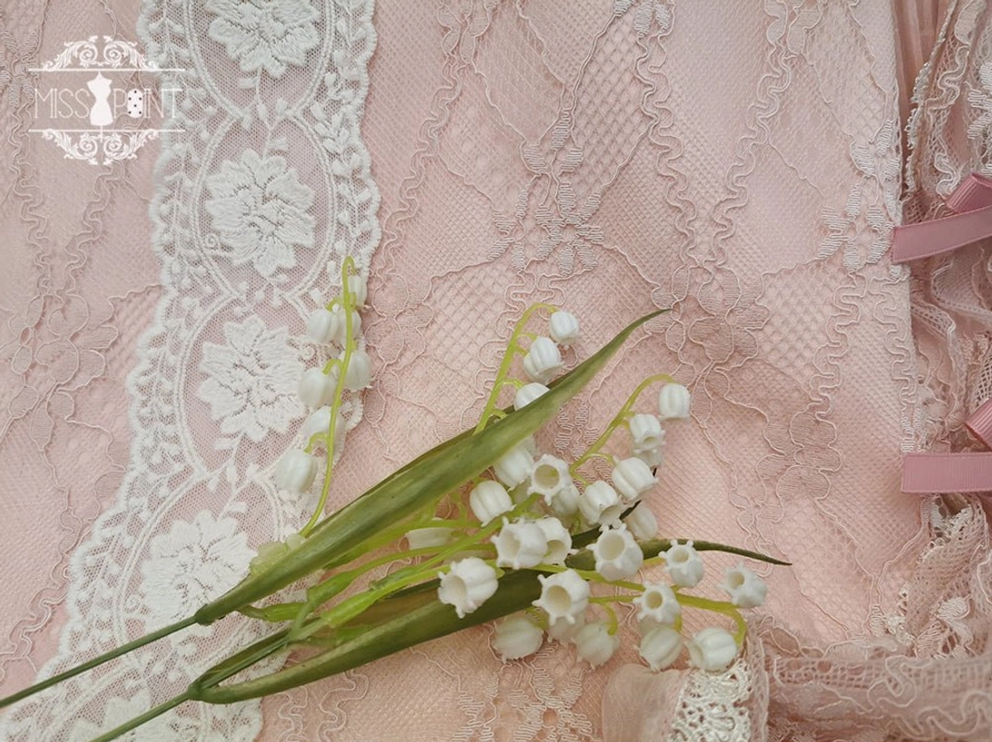 Lotus root sleeve lolita blouse botanical symbolism purity enlightenment meaning