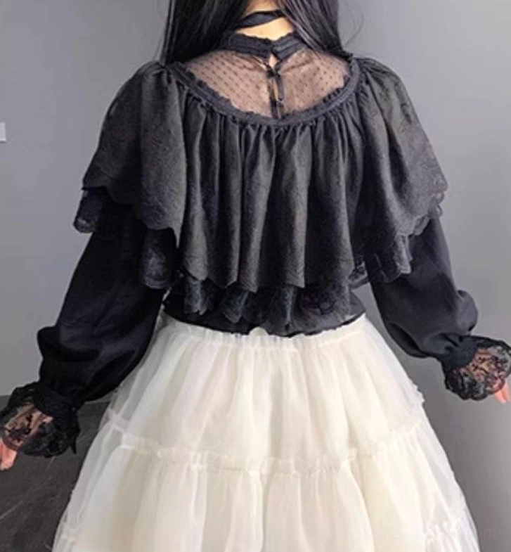 Love Poem black classic lolita complete outfit styling photography