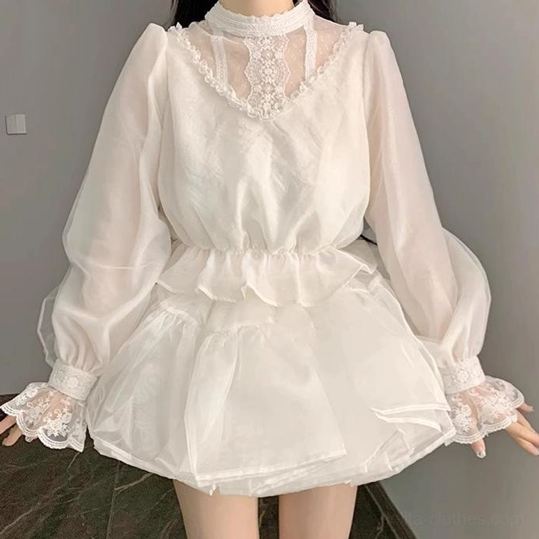 Love Poem pure white simple lolita blouse front medium shot lace-trimmed v-neck stand collar sheer lantern sleeves white tiered short skirt
