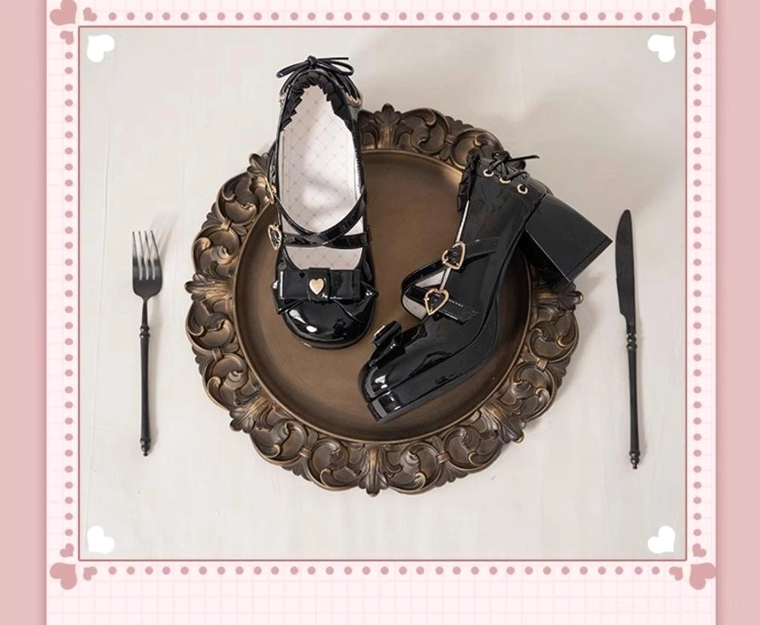 mirror-black-sweet-lolita-high-heel-shoes-patent-leather-finish-heart-patterned-lining-chunky-block-heels-flat-lay
