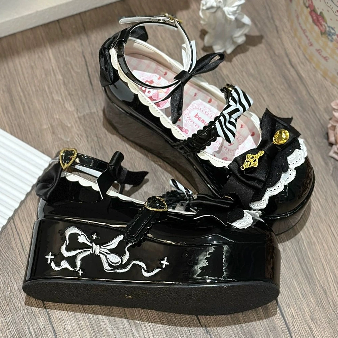 Mousse roll sweet lolita platform shoes product packaging and presentation showing attention to detail and professional lolita footwear quality