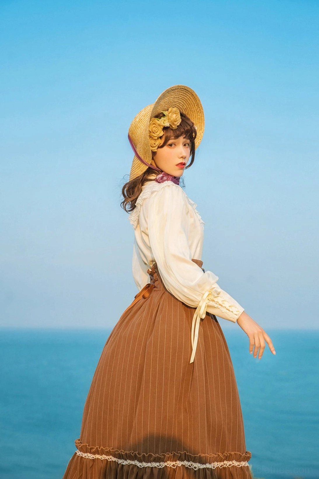 Mutton sleeve lolita blouse Victorian-inspired silhouette detail