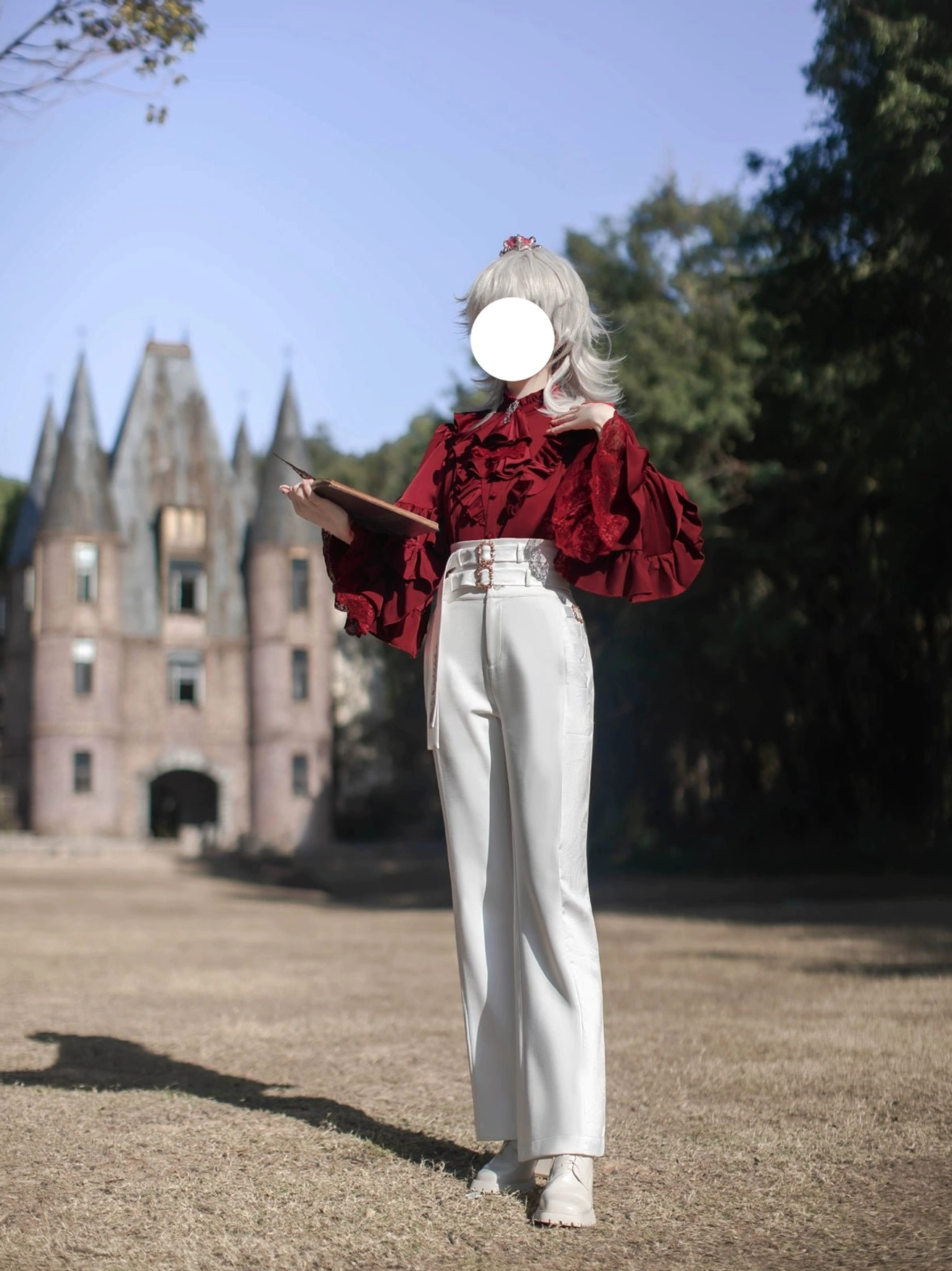 Ouji Lolita formal pants waist measurement fitting guide side pocket placement styling detail view
