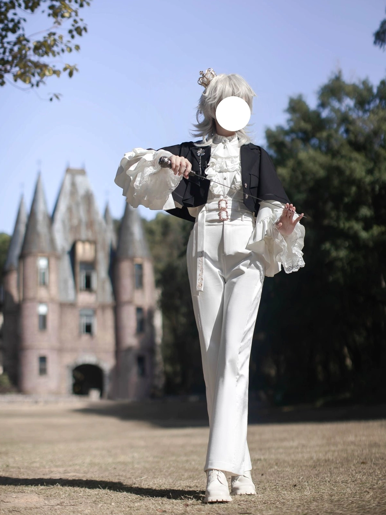 Ouji Lolita outfit layering styling recommendations vest overlay styling alternative aesthetics view