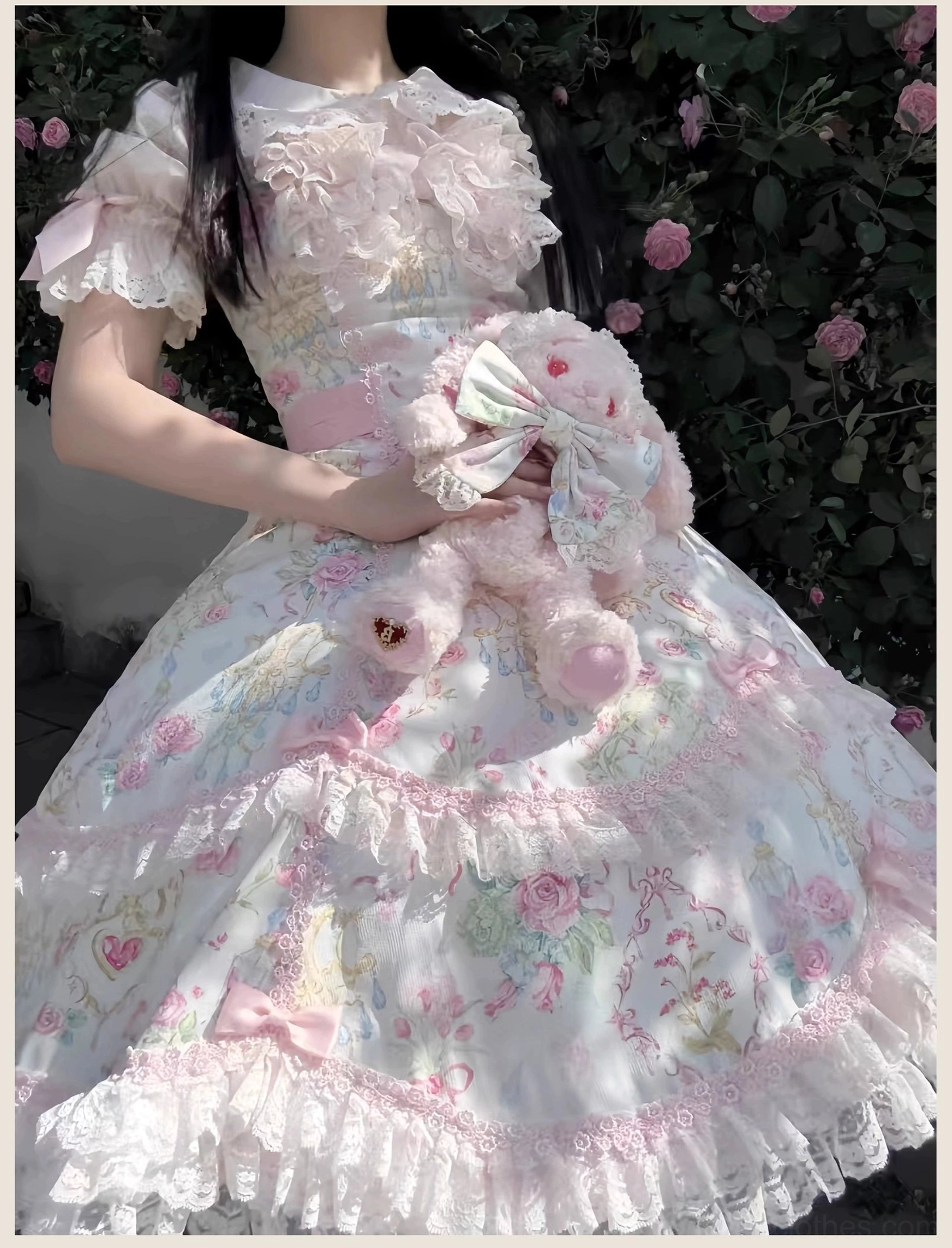 Complete old school Lolita coordinate featuring JSK dress with mini top hat and hanamaru headpiece combination