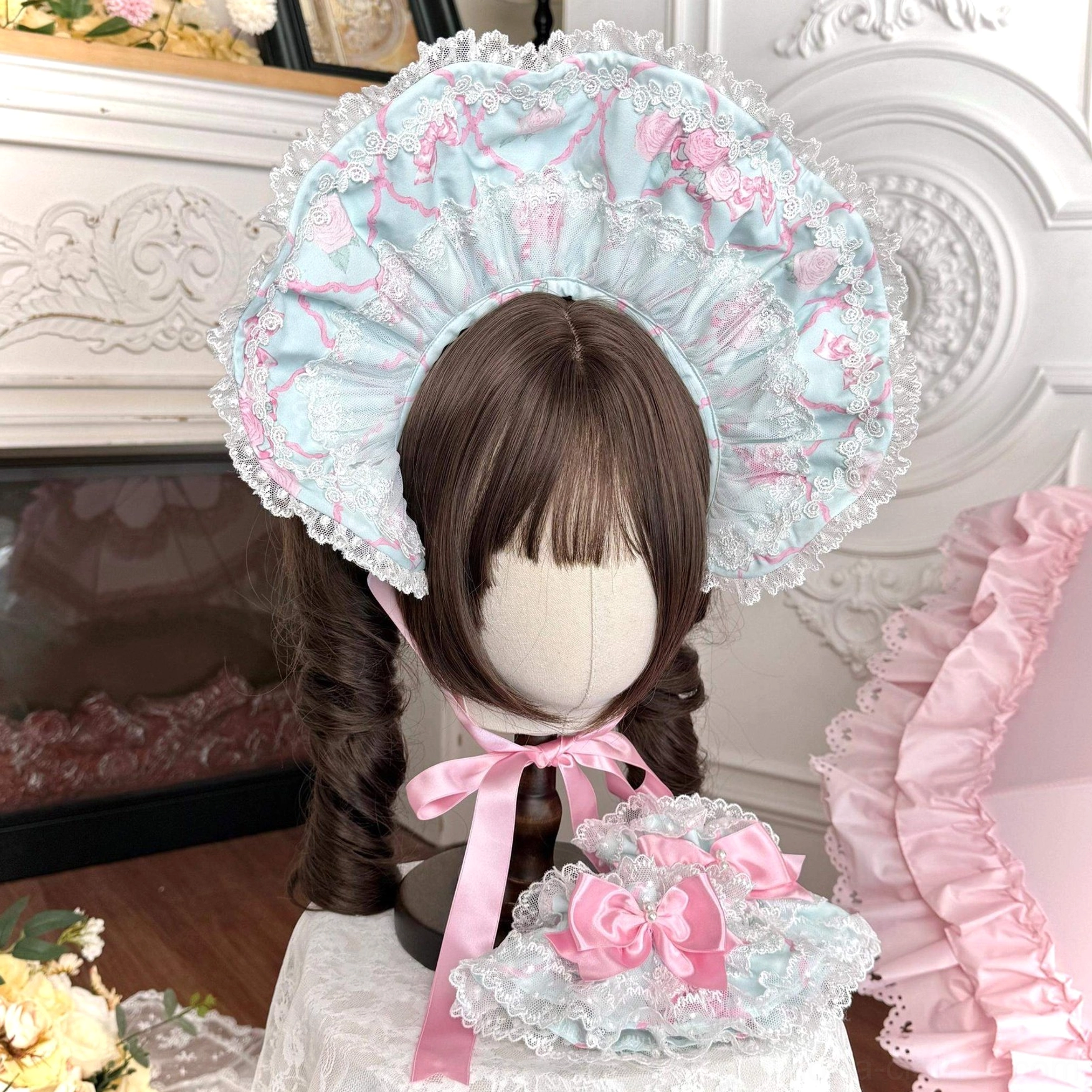 Pearl jewelry set for old school lolita sweet coordinate showing delicate beaded construction ideal for accessorizing rose garden jsk dress and completing vintage aesthetic