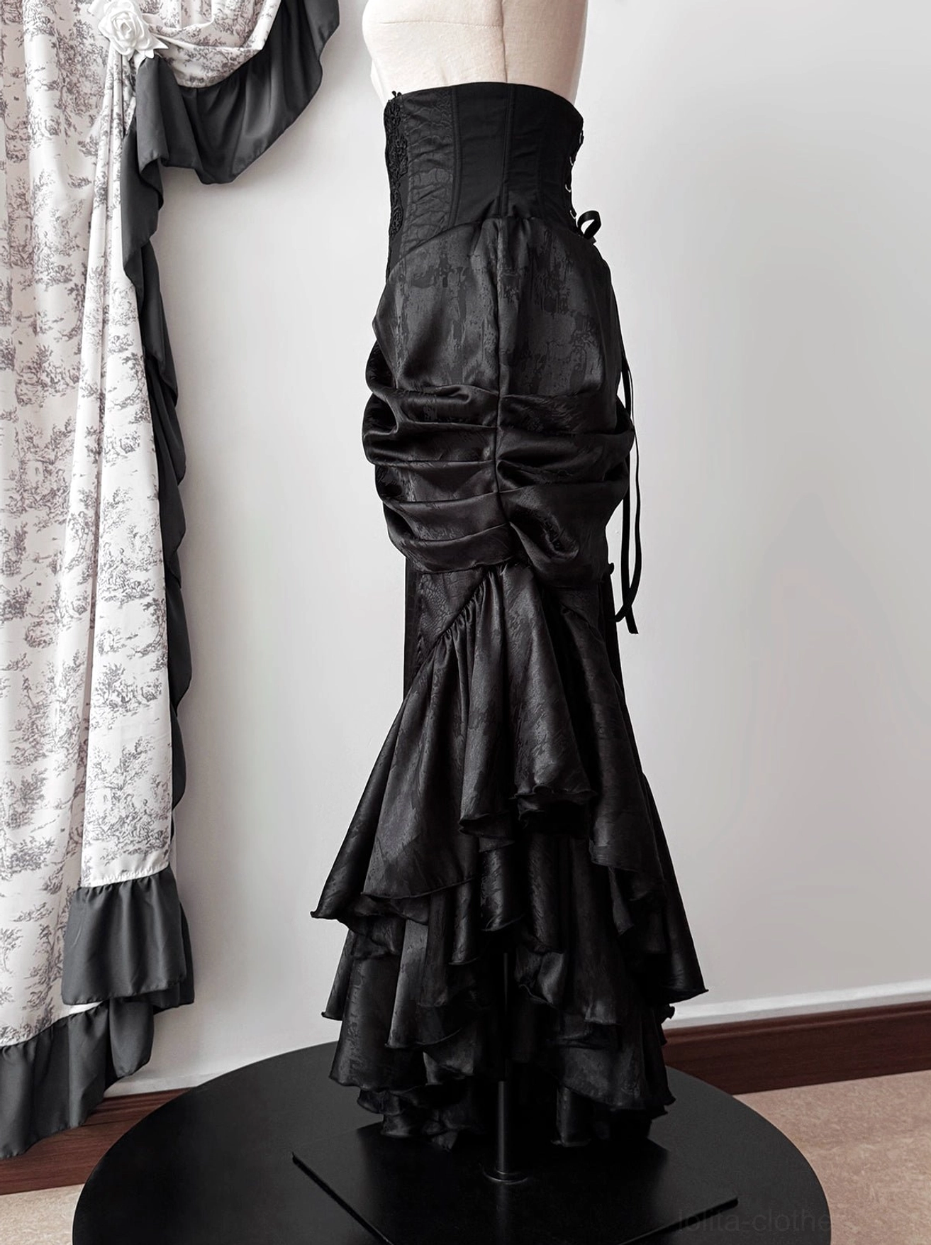 Oracle black mermaid gothic lolita skirt fabric care instructions showing proper washing and maintenance guidelines