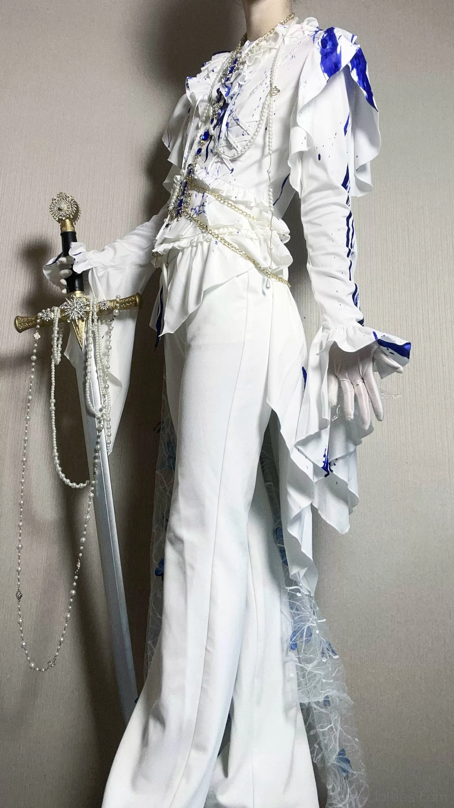 Adjustable back lace-up corset closure detail on Ouji lolita blouse, showcasing fitted tailoring system and premium satin fabric construction for customized fit options