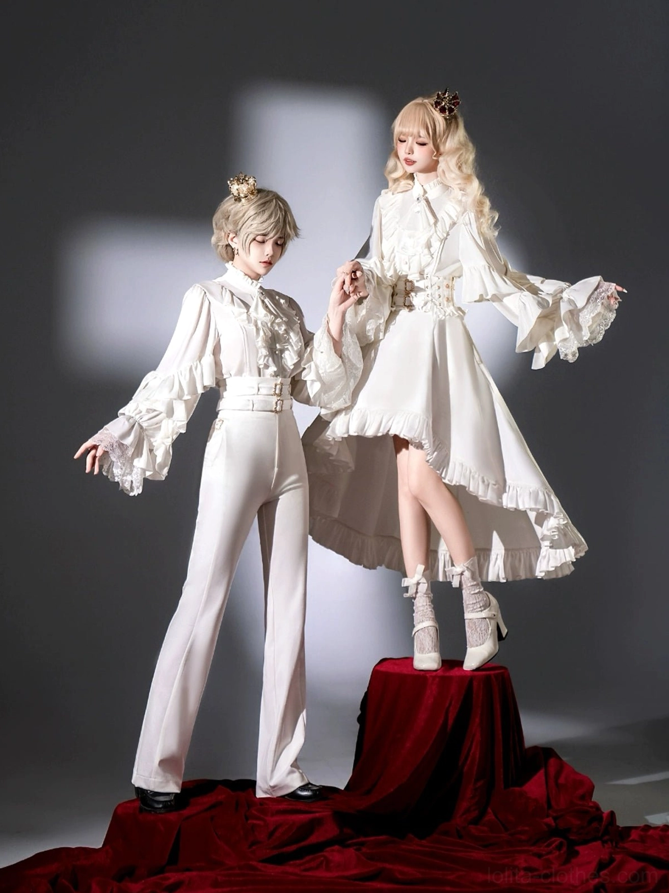 Ouji Lolita dramatic cape tribute silk brocade metal button fastening detail luxurious texture