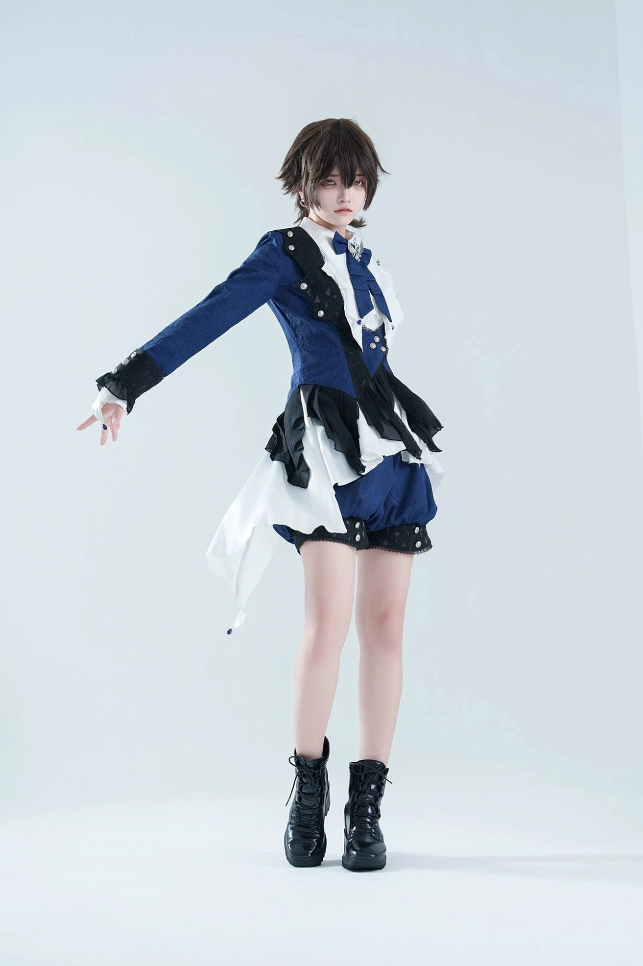 Ouji lolita coat set side front standing open arms pose mixed fabric textures vintage aristocrat style gothic