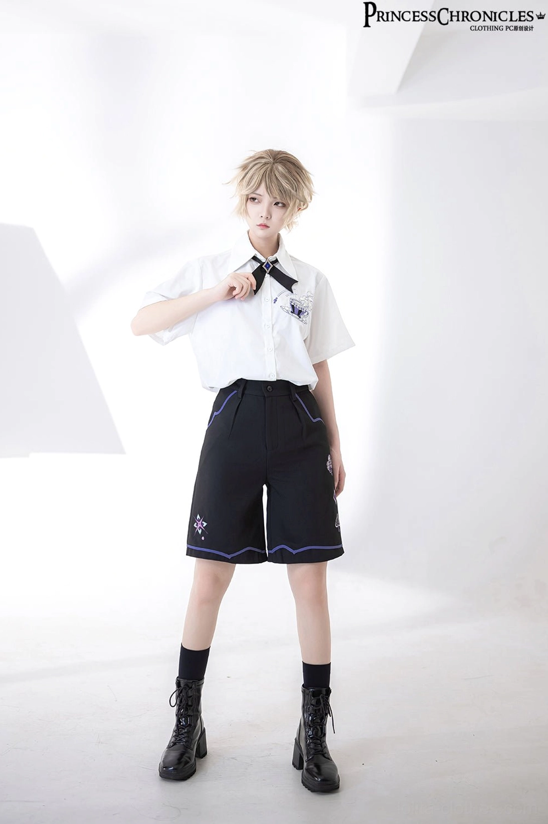 Model adjusting bow tie on ouji lolita embroidered short-sleeve shirt delicate embroidery decorations neat short suit style alternative fashion