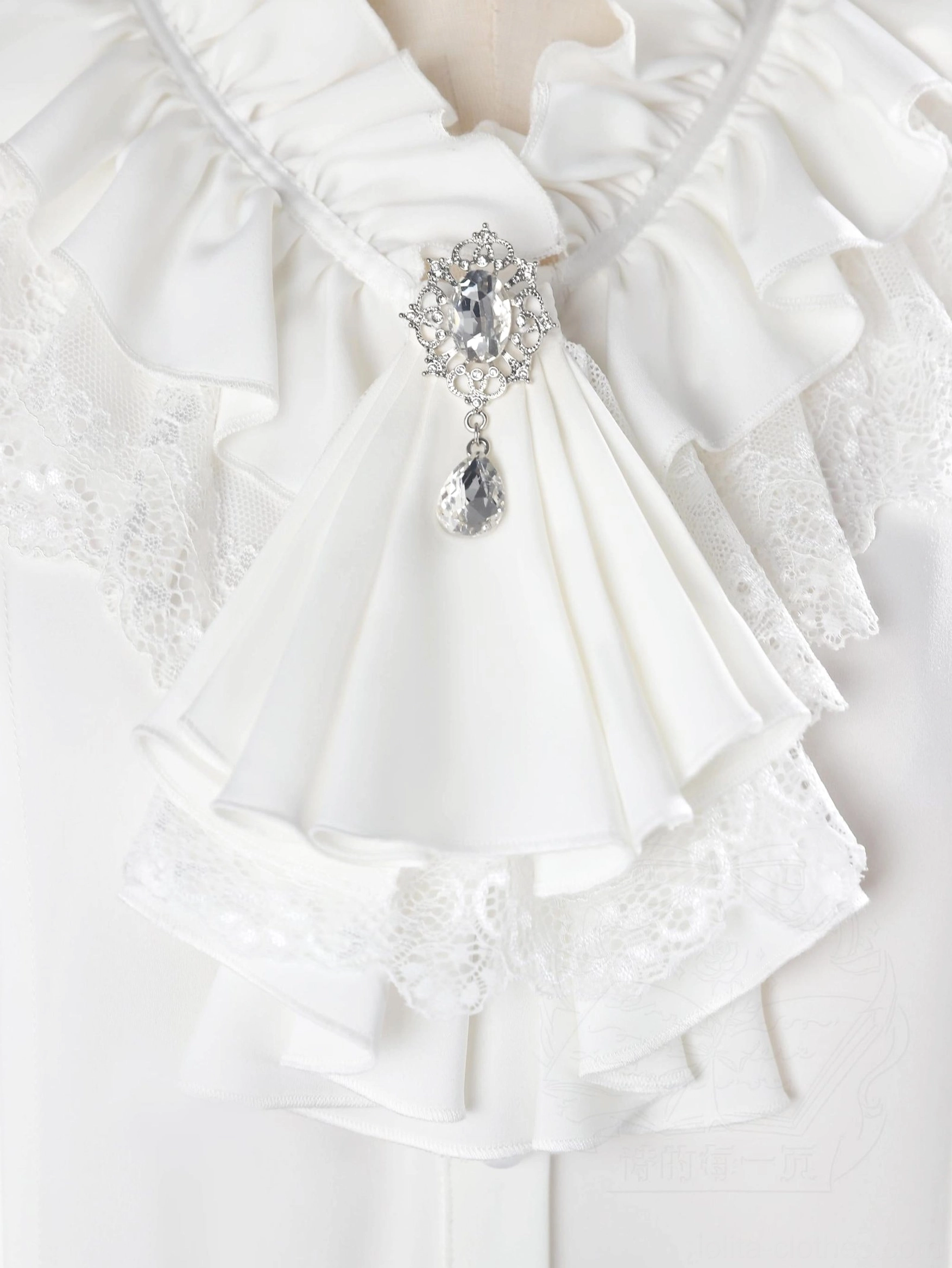 Ouji Lolita white jabot standalone accessory delicate ruffled stand collar detail piece