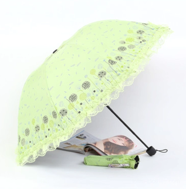 Parasol with contrasting inner lining visible, showing UV protection coating and interior canopy construction quality