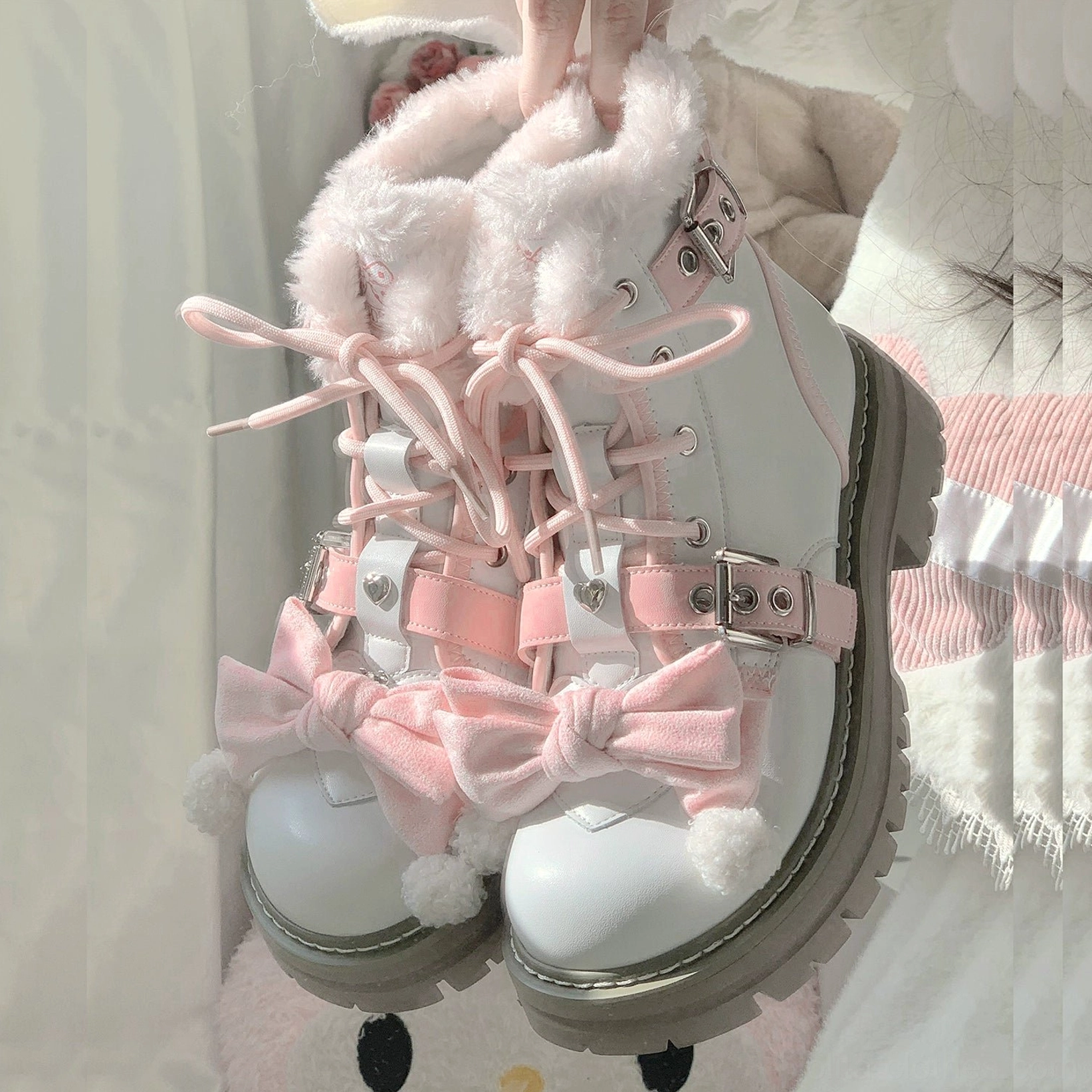 Pink and white sweet lolita martin boots round-toe bow pom-pom heart buckle romantic kawaii fashion footwear