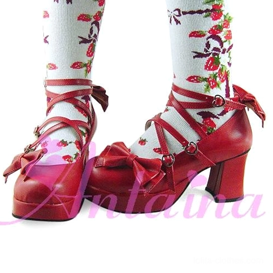 Pink matte sweet Lolita Mary Jane platform shoe with full Lolita dress coordinate demonstrating complete outfit styling for Lolita meetups