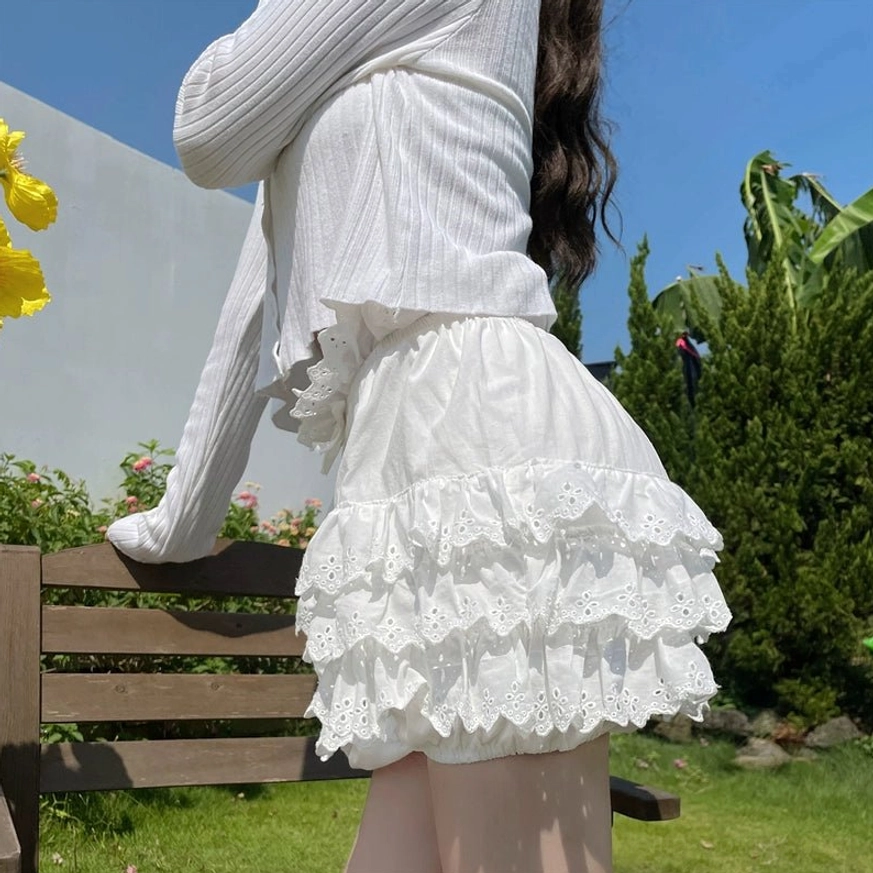 Pink sweet Lolita bloomers with 100% pure cotton fabric and tiered embroidered lace hem for comfortable everyday wear