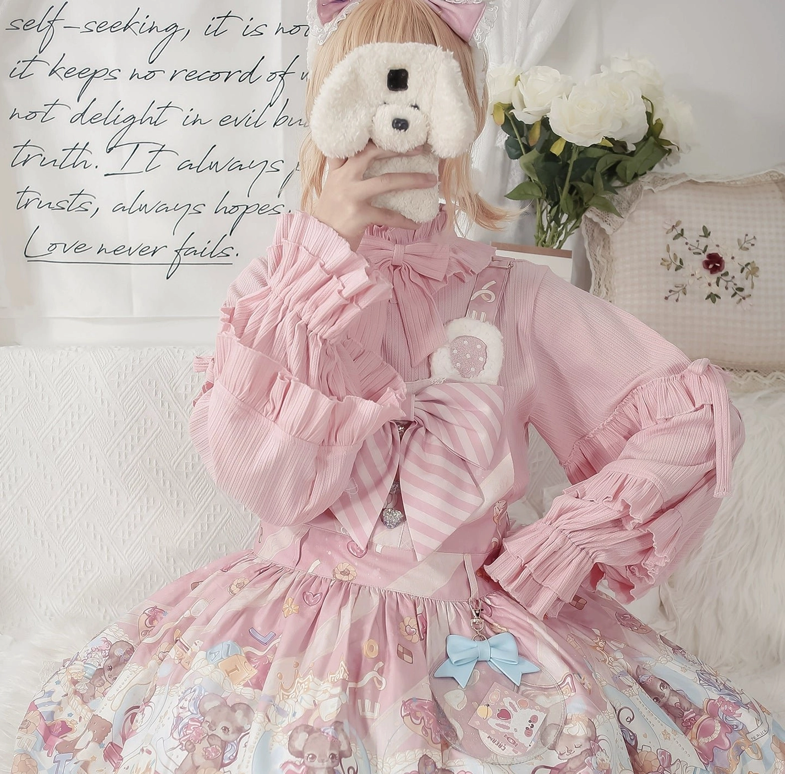 Pink sweet lolita knit inner blouse with bow standing collar vertical ribbed fabric and ruffled long sleeves paired with bear themed dress
