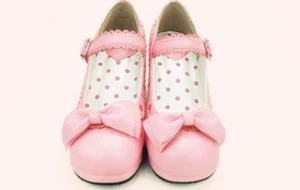 Pink sweet lolita mary jane chunky heel shoes with detachable bow front view flat lay pair