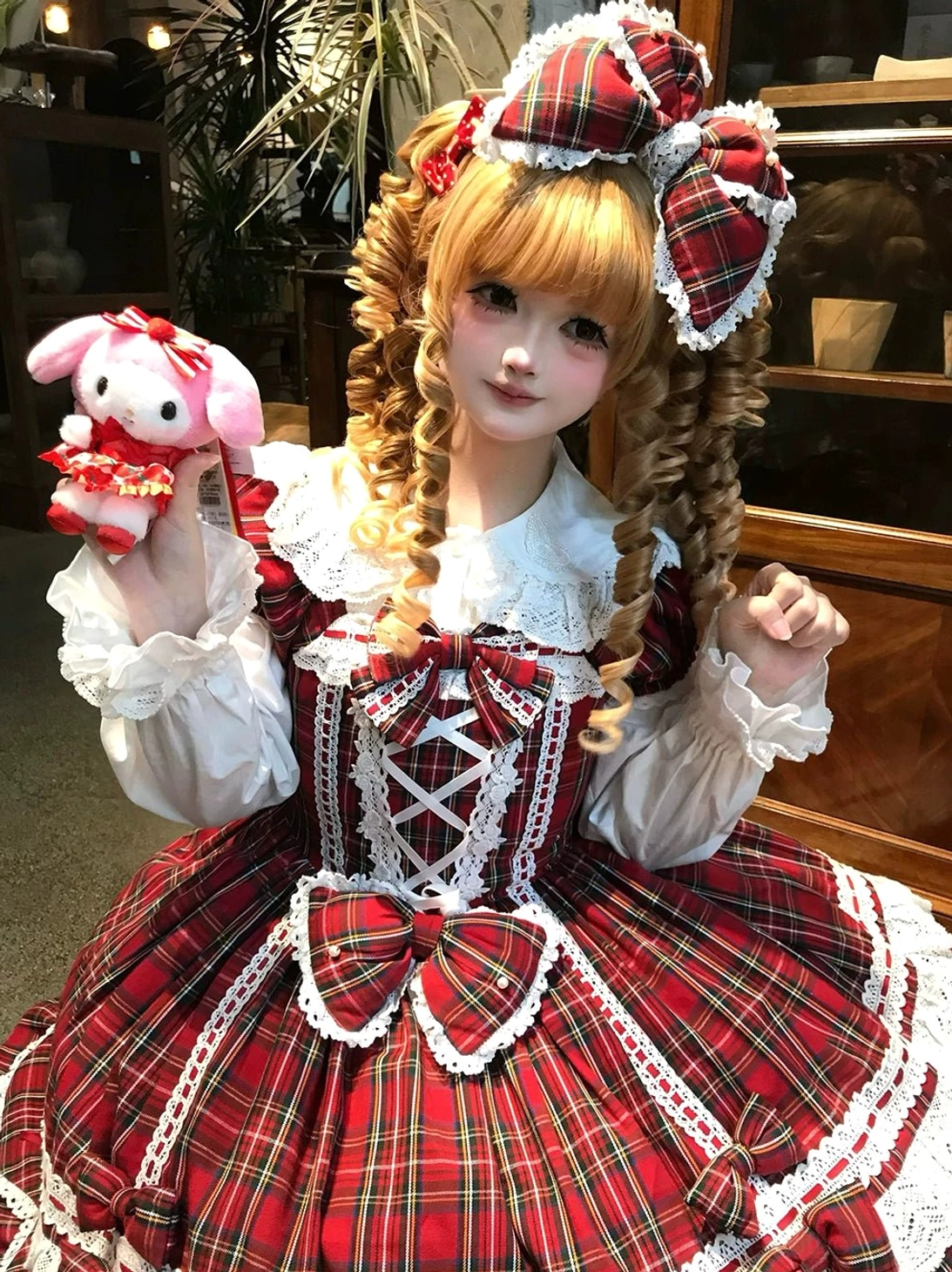 Plaid lolita OP dress back shirring detail showing stretch system and flexible waist accommodation feature of design