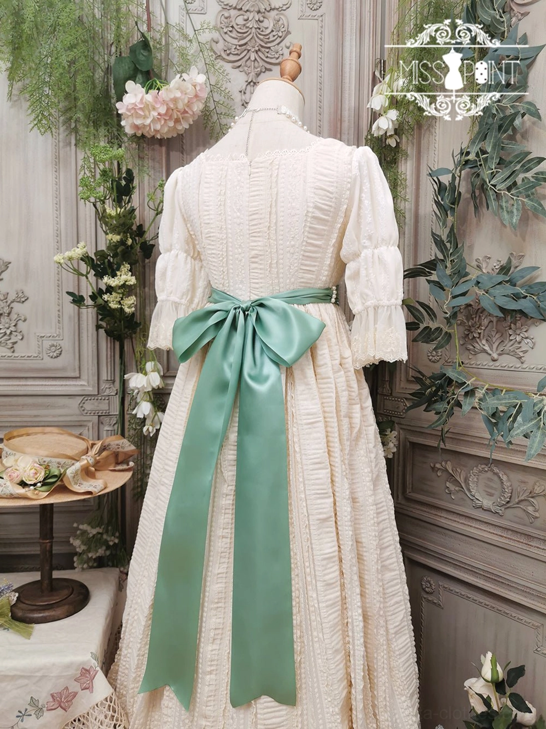 Premium lolita waist ribbon belt featuring pearl decoration and woven floral patterns for elegant sweet lolita styling