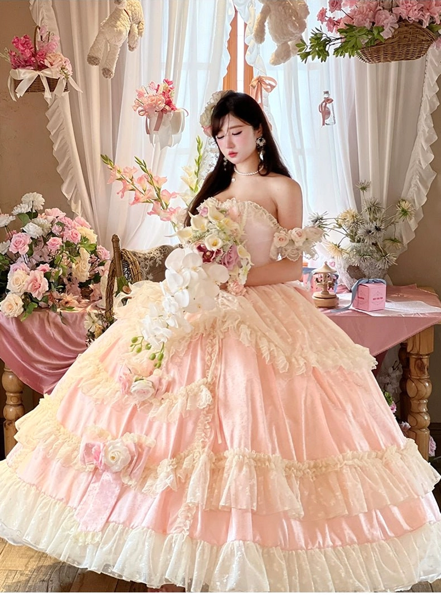 Size and fit guide showing different sizes of princess bridal lolita wedding dress displayed together