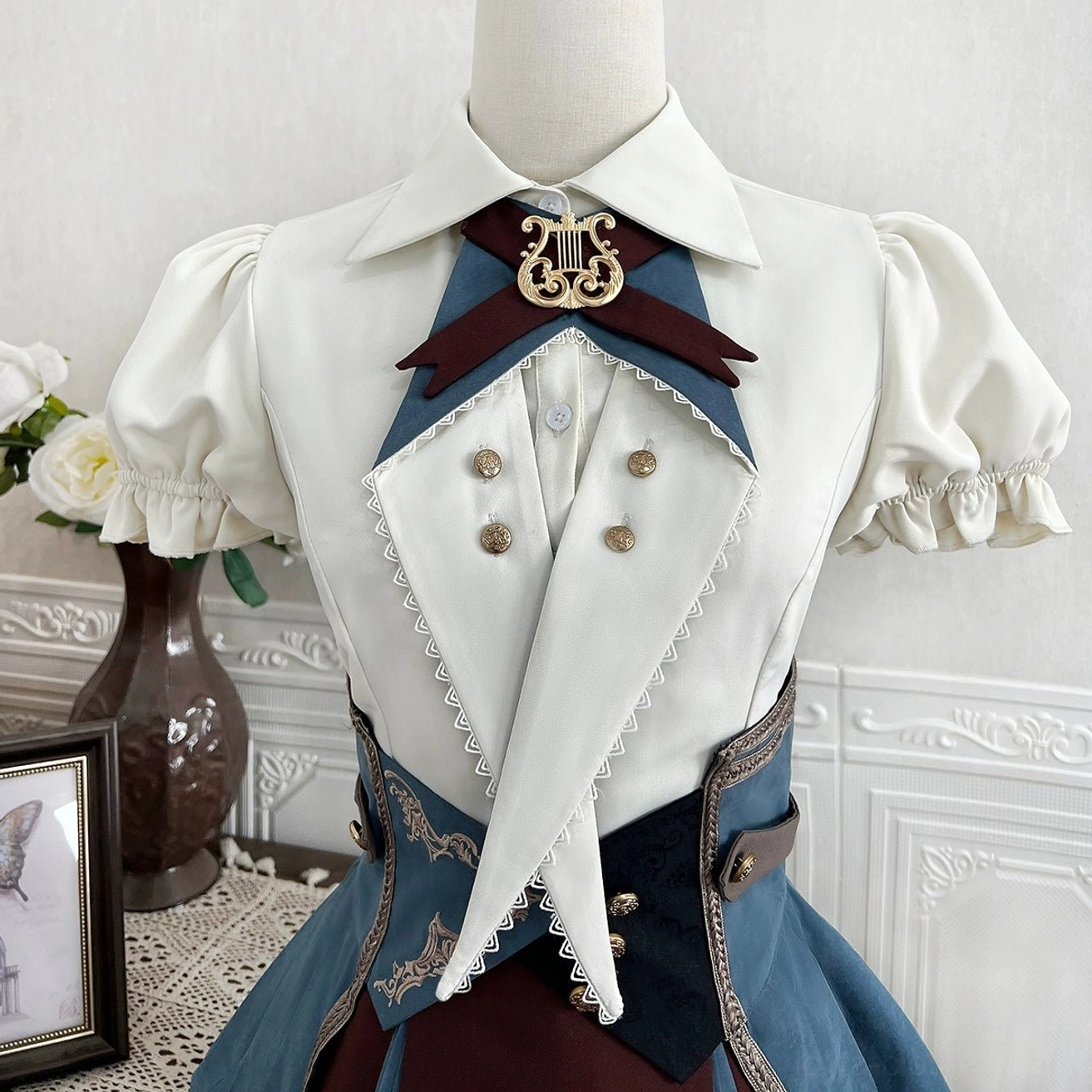 punk lolita three-piece suit layering and coordination styling alternative fashion guide aesthetic