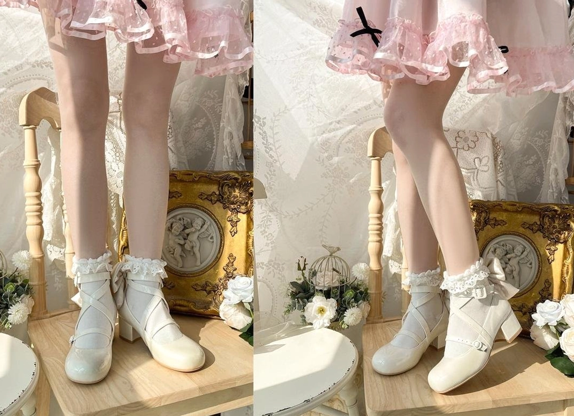 Pure white low heel lolita shoes back view model wearing ruffled socks with tiny bow vintage clock flower arrangement decor