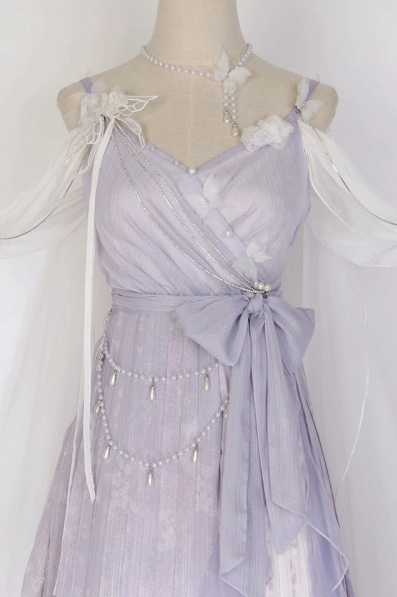 Purple Han Lolita JSK dress in natural daylight showing color vibrancy and shimmer effect