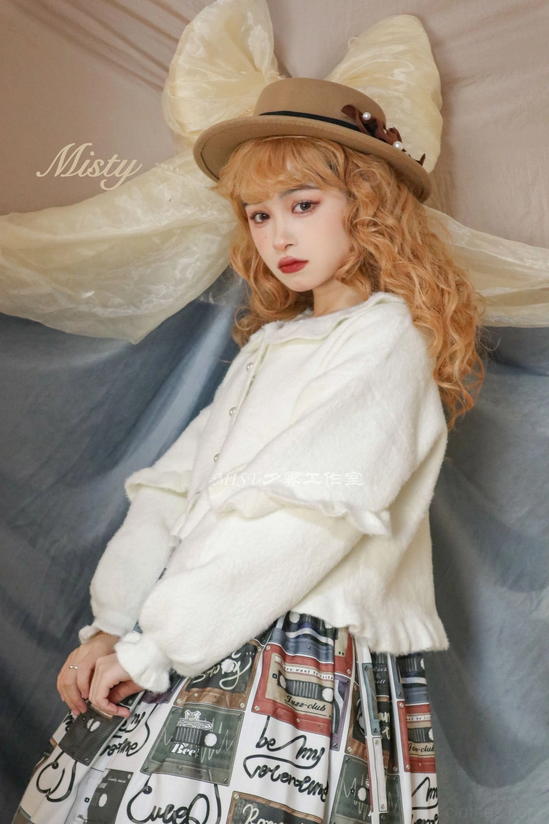 Red orange sweet lolita fuzzy cardigan puff sleeves doll collar bold color styling front display