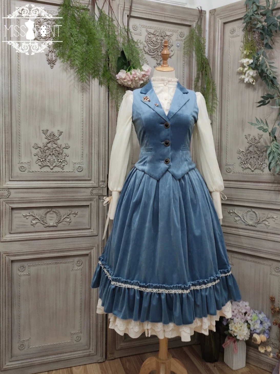 Retro lolita waistcoat drawstring closure adjustable sizing personalized fit option