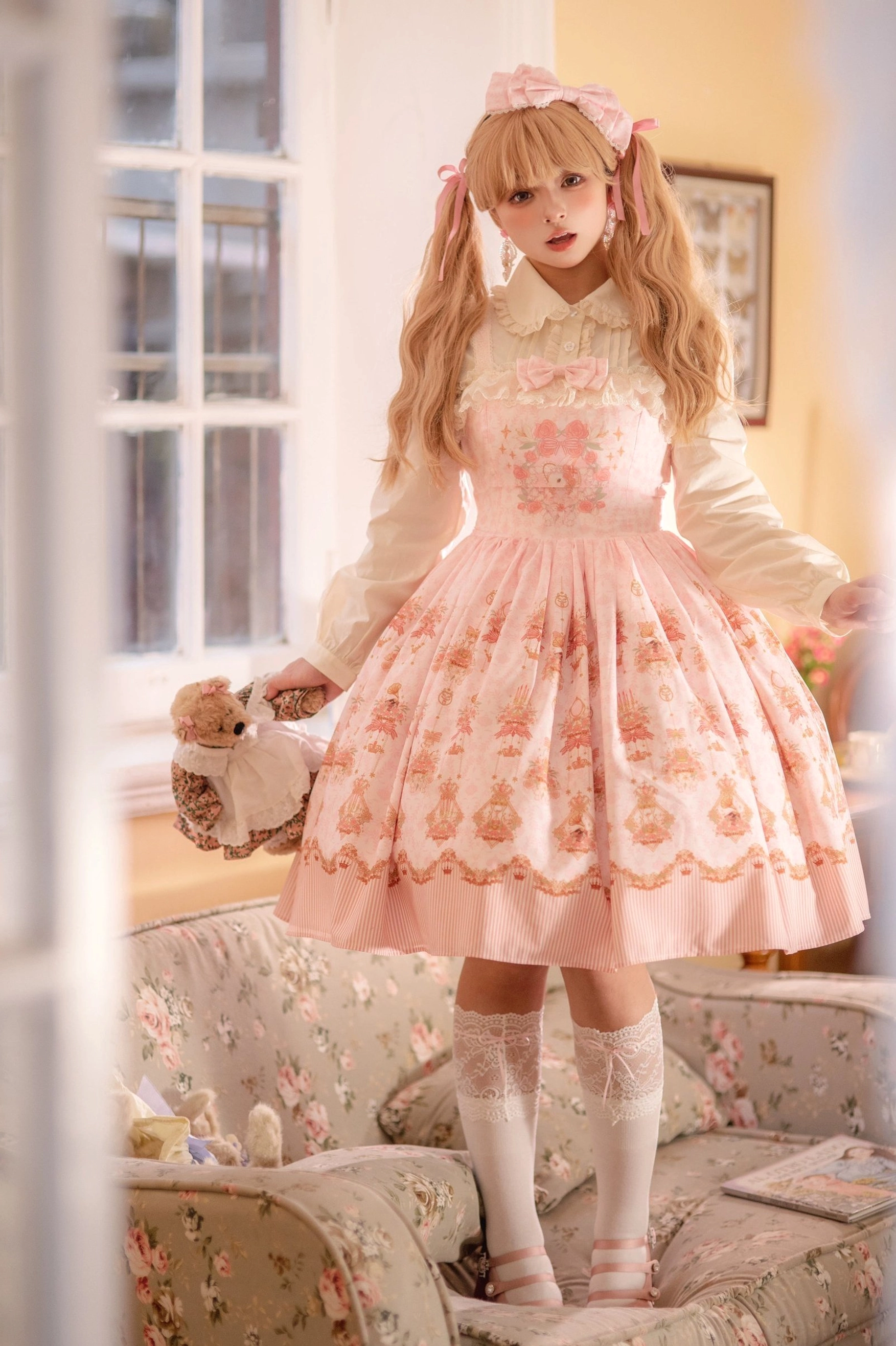 Rose bunny pink JSK jumper skirt white inner blouse standing full-body lolita coordinate