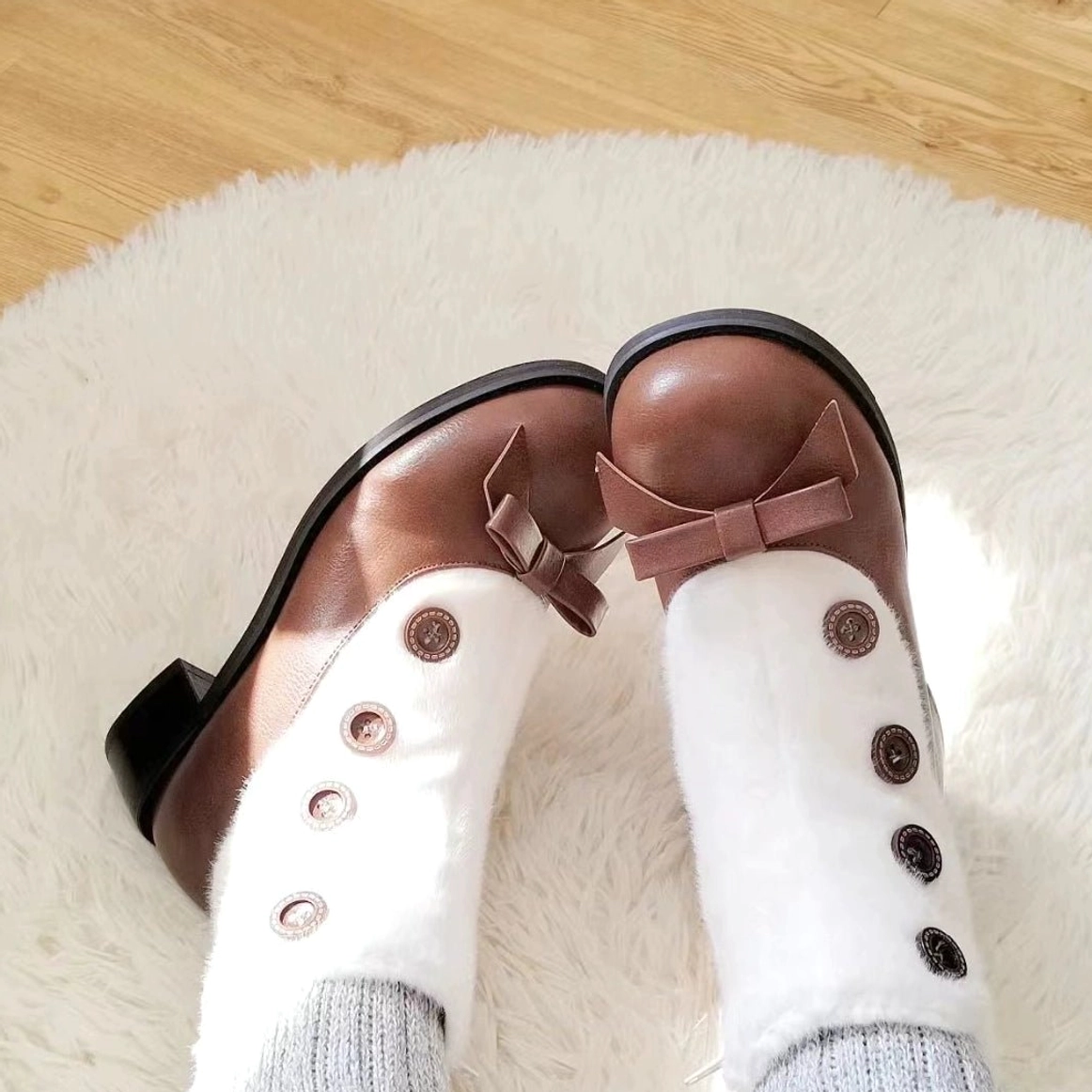 Round toe lolita boots shape design doll-like foot proportions classic lolita silhouette flattering