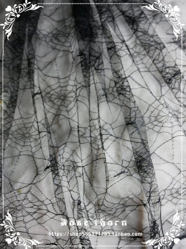 Lolita witch hat water-soluble lace cross pattern border detail black velvet texture quality display
