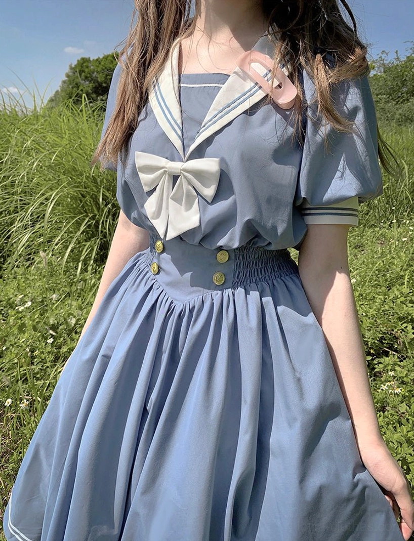 Sailor lolita OP dress size chart comparison S M L displayed on mannequins showing proportional fit silhouette differences authentic sizing guide