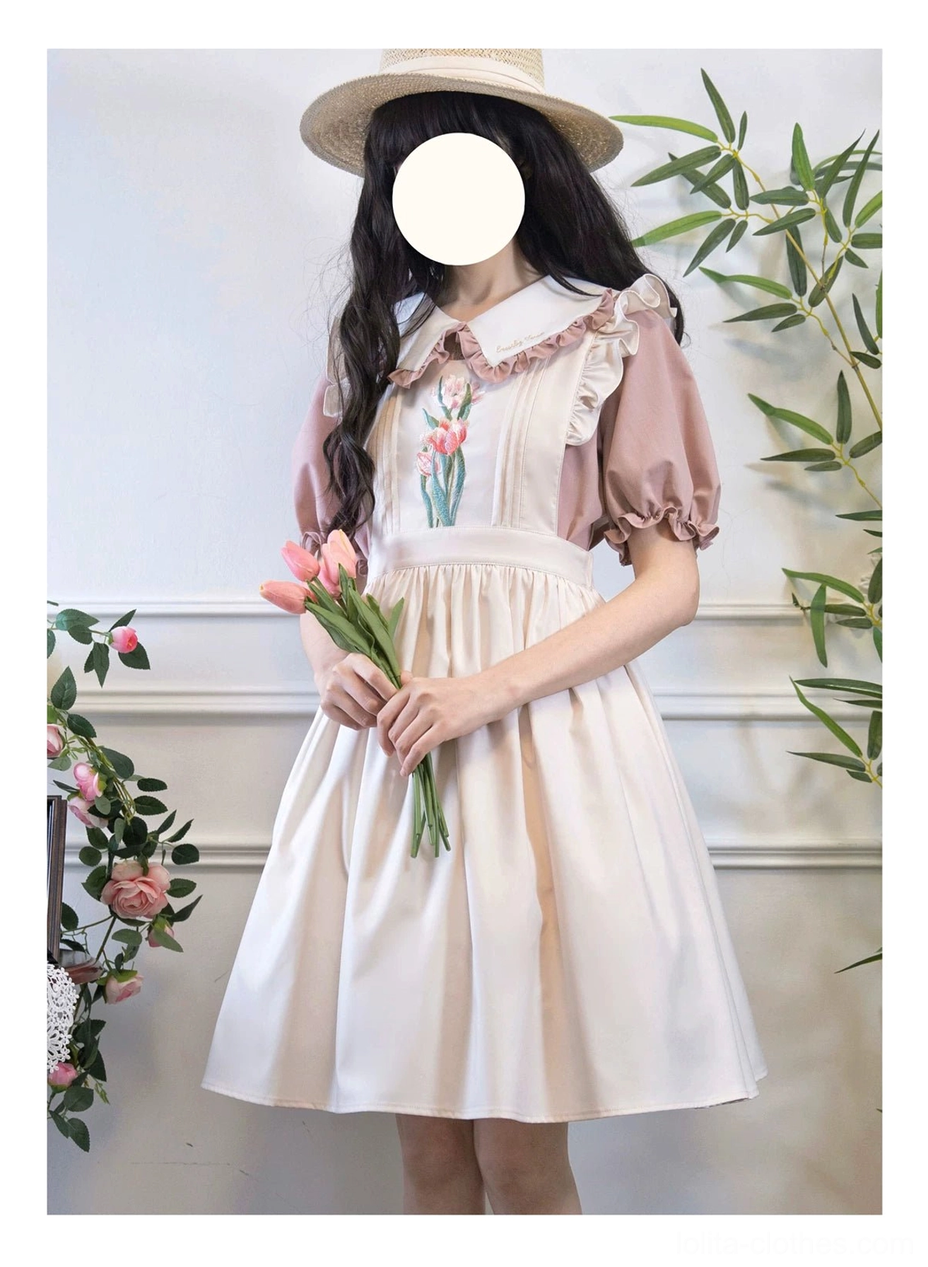 Salopette dress adjustable shoulder straps construction features elastic waist
