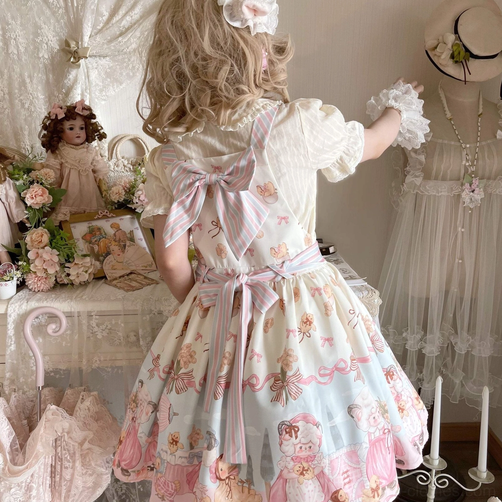 Sheep Pattern Waltz Princess Lolita JSK Salopette pastel pink blue cream sheep print detail close-up embellishment design