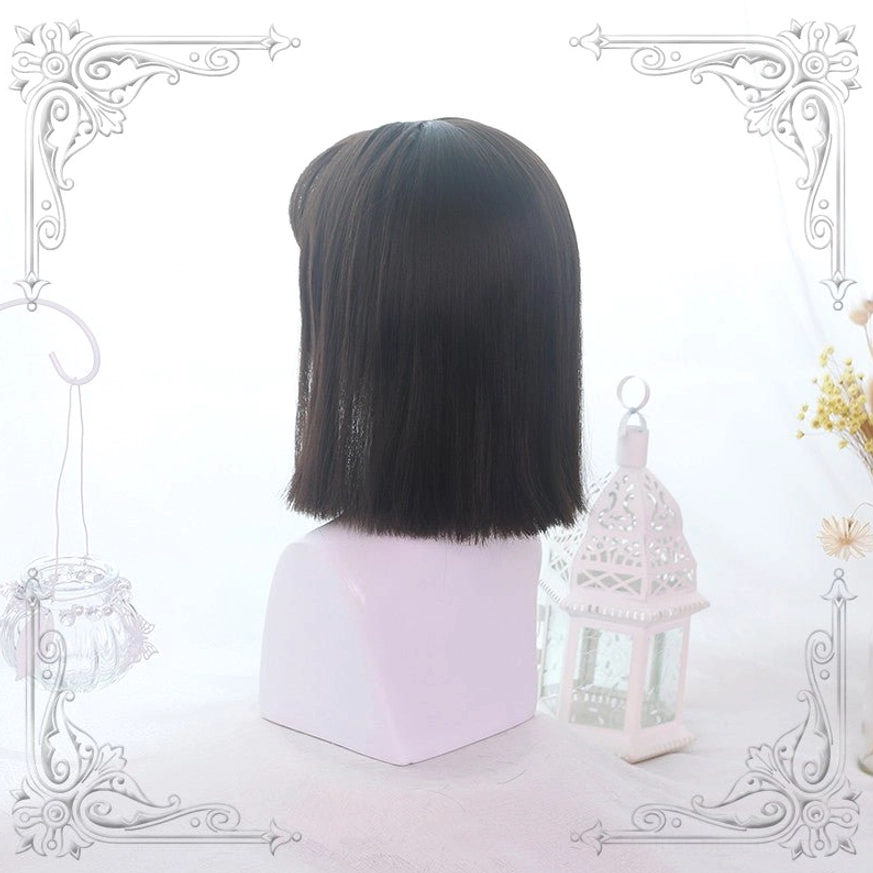 Black short straight bob lolita wig rear view on mannequin showing uniform straight ends