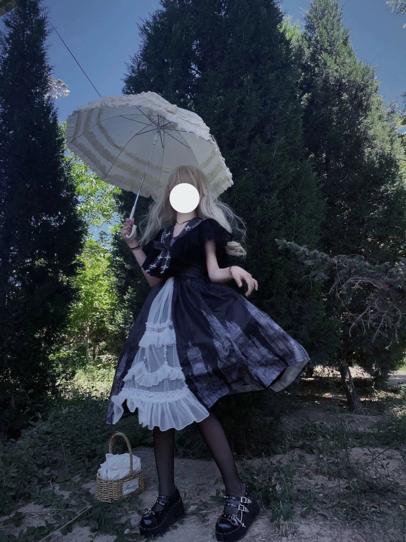 Silent Church Gothic Lolita JSK dress black and white color option detail view