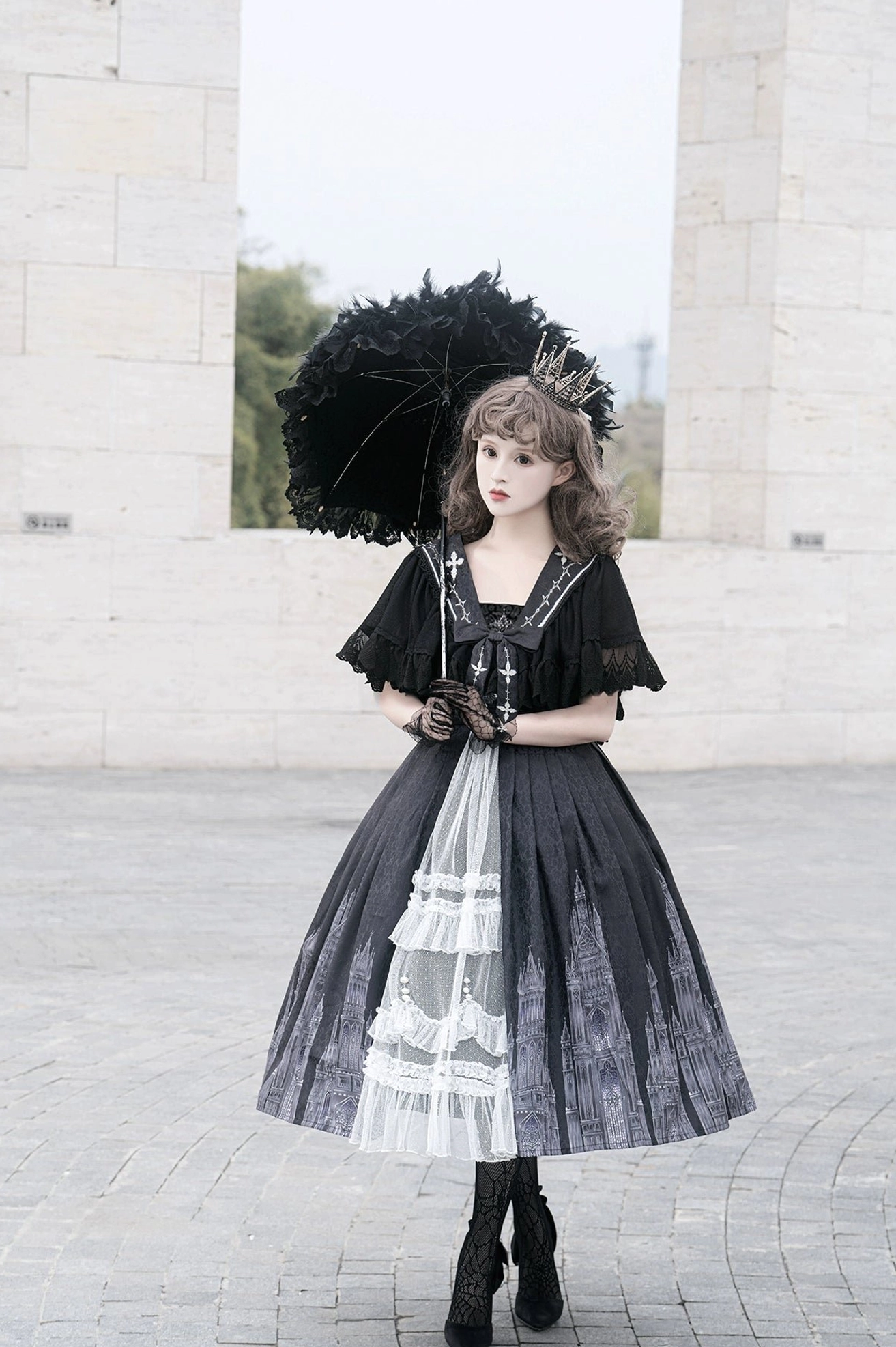 Silent Church Gothic Lolita JSK dress front view white lace tulle layers black parasol